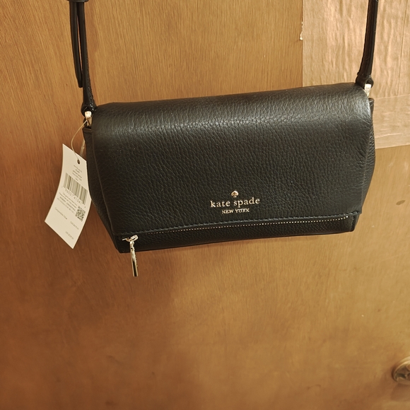 kate spade Handbags - Kate Spade Black Leather Crossbody Bag